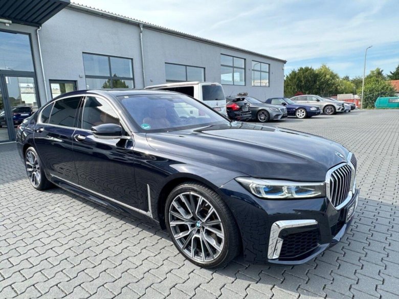 Бмв м760 li xdrive v12