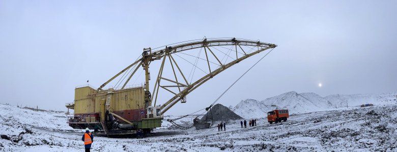 Шагающий экскаватор эш 100