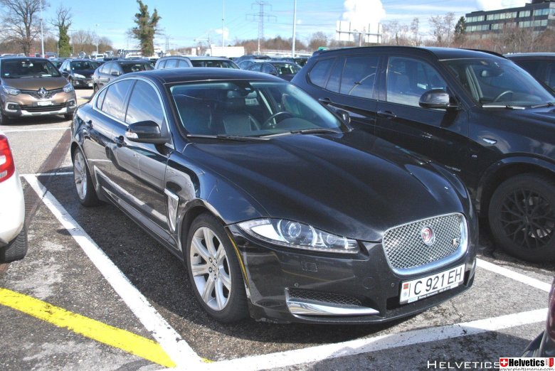 Jaguar xf 2014