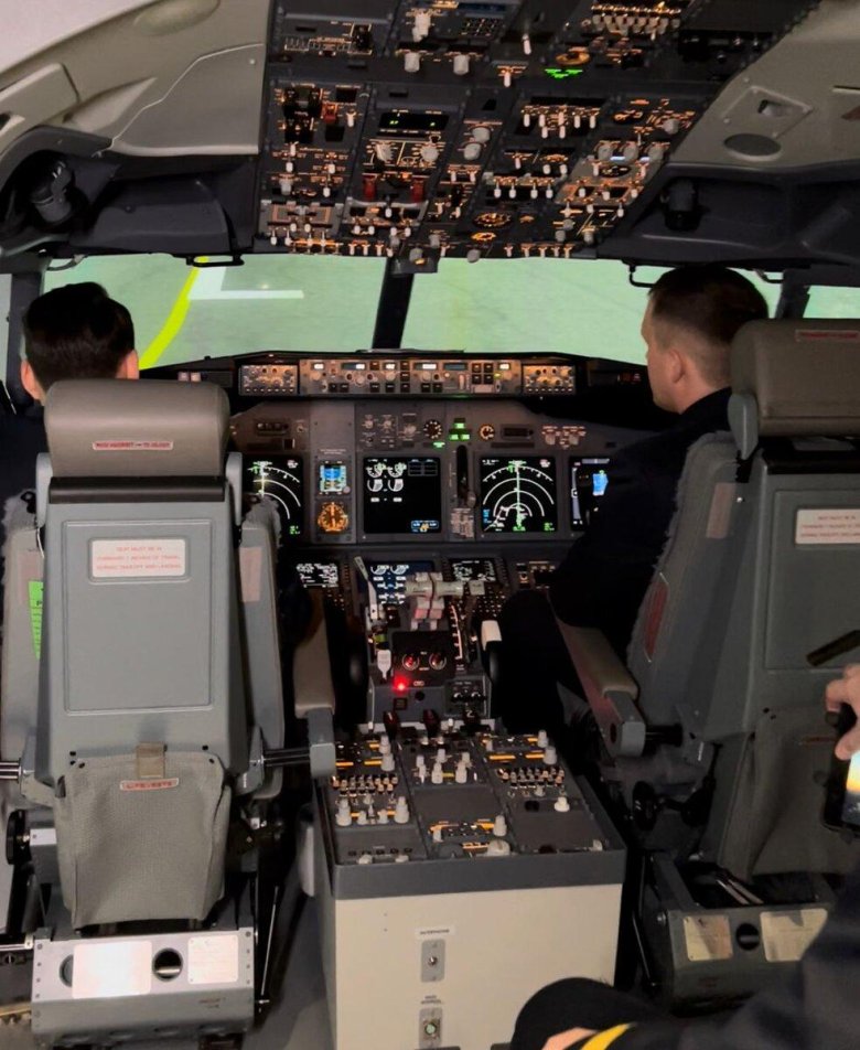 Авиасимулятор в москве боинг 737