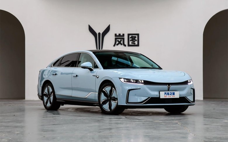 Voyah седан 2023