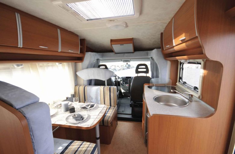 Автодом внутри