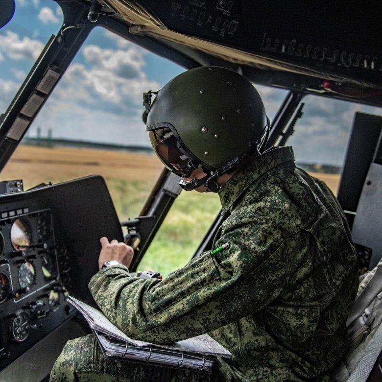 Пилот вертолета вкс рф