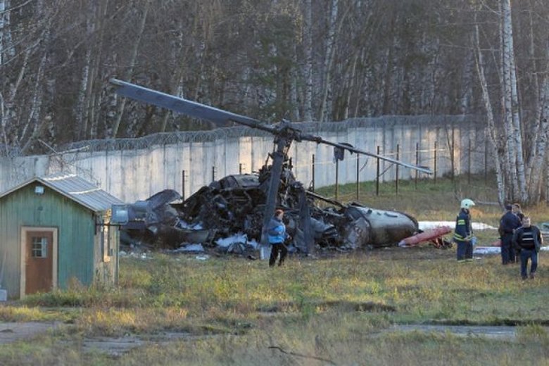 Упавший вертолет