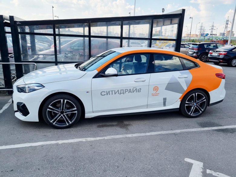 Bmw 218i ситидрайв