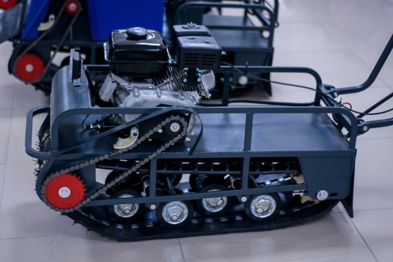 Мотобуксировщик бтс-15