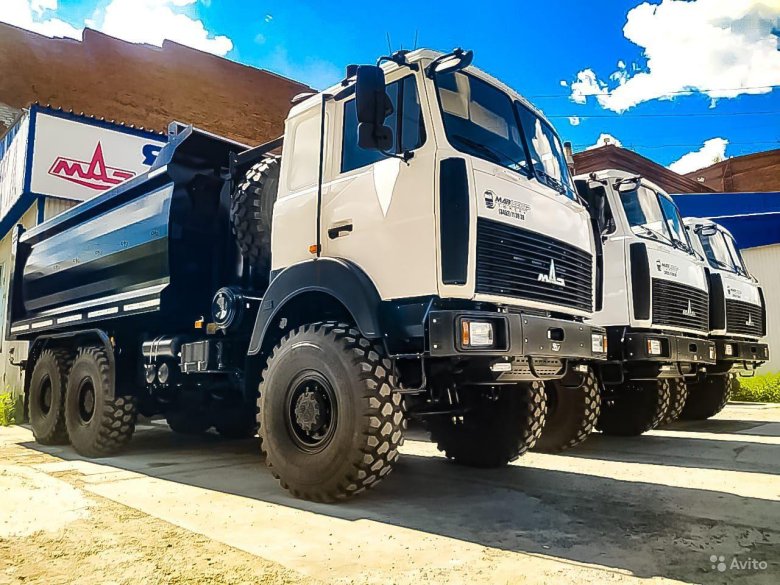 Самосвал 6х6 маз 780130