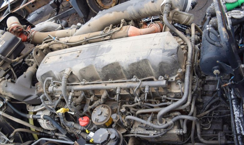 Двигатель грузовика