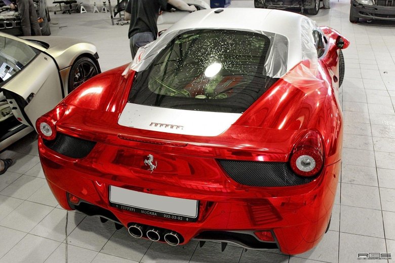 Ferrari 458 italia красная