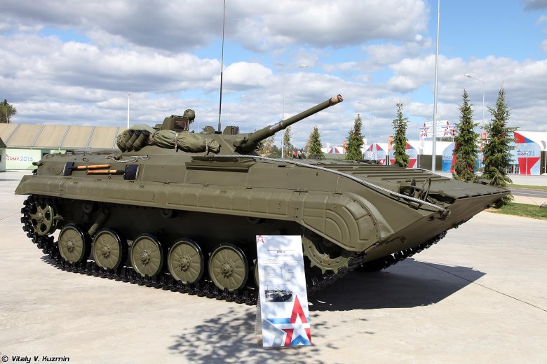 Боевая разведывательная машина брм-1к