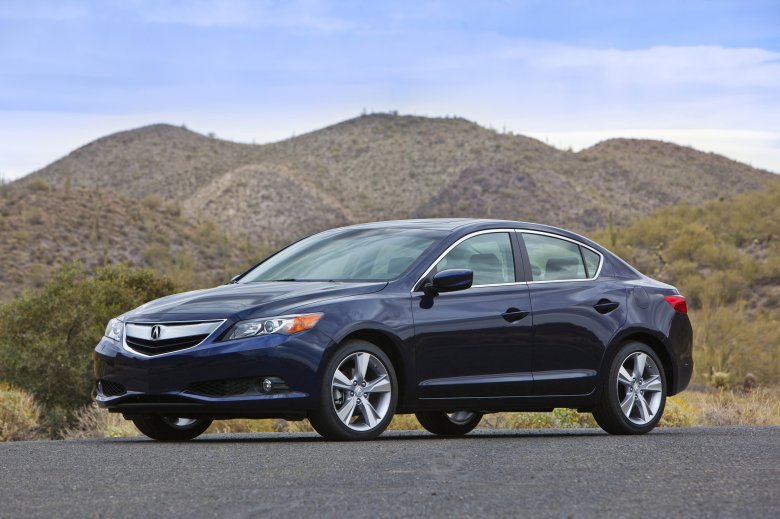 Акура ilx 2015