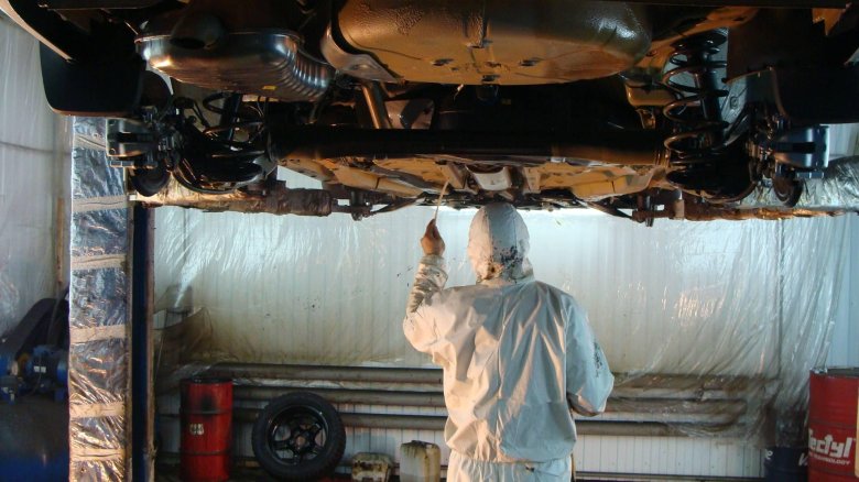 Антикоррозийное покрытие днища автомобиля