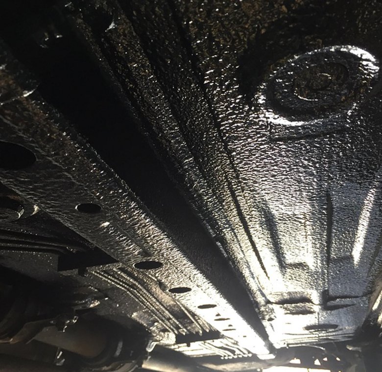 Антикоррозийная обработка днища автомобиля