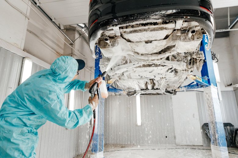 Мойка днища авто