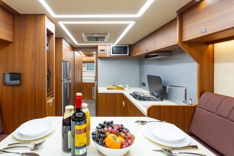 Премиум-автодом камаз 43118 с