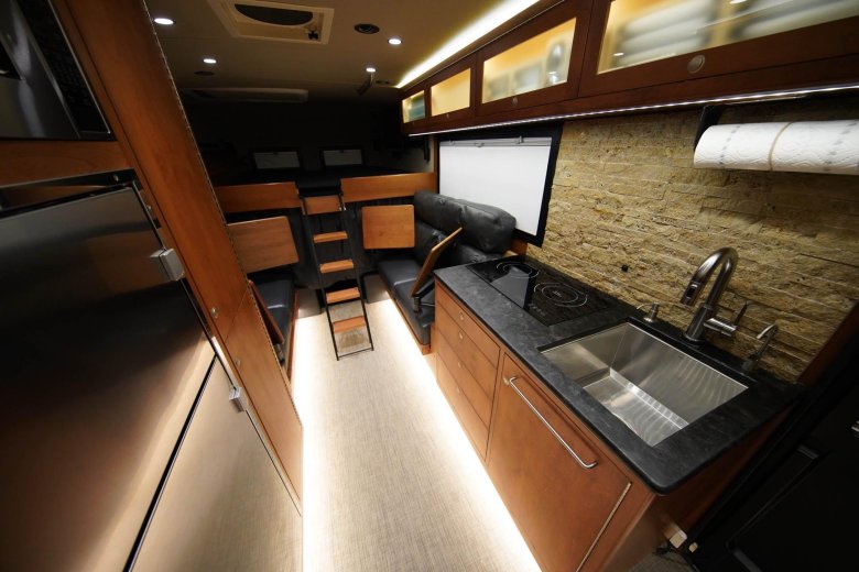 Автодом ford earthroamer