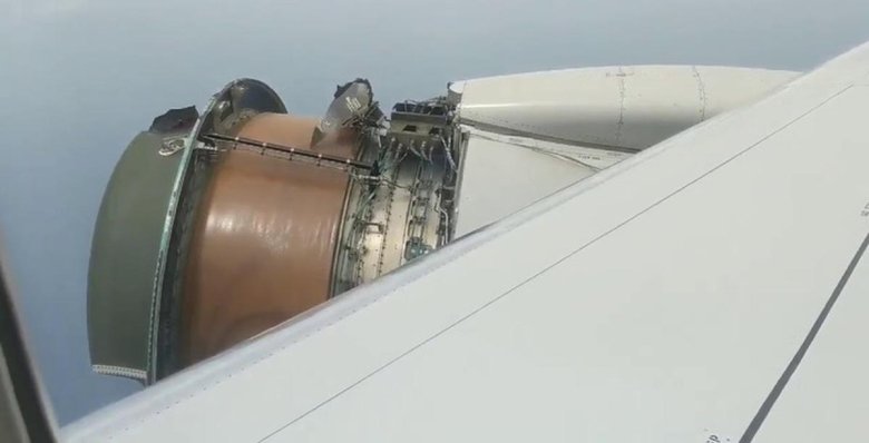 Человека засосало в турбину самолета боинг 737