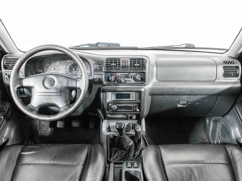 Opel frontera 1996 салон