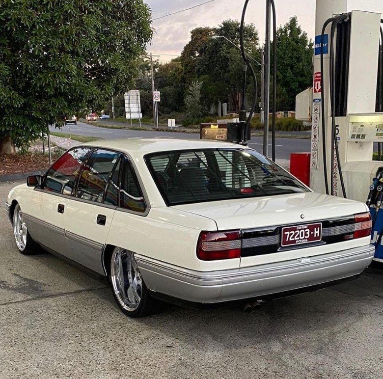Holden vn commodore