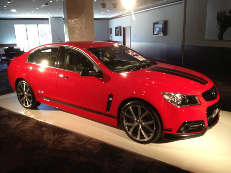 2016 holden commodore ss v redline