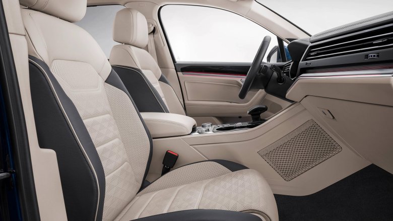 Volkswagen touareg 2020 светлый салон