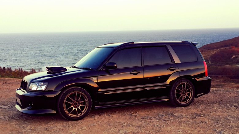 Субару форестер сг5 черный