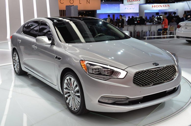 Kia k900 2017