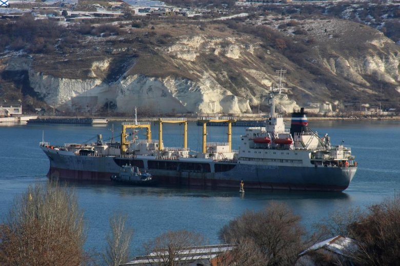 Морской танкер \ сергей осипов\