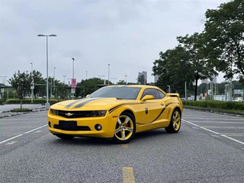 Chevrolet camaro ss 2010 жёлтый