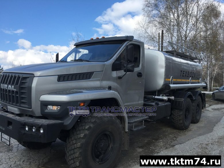 Урал некст бензовоз