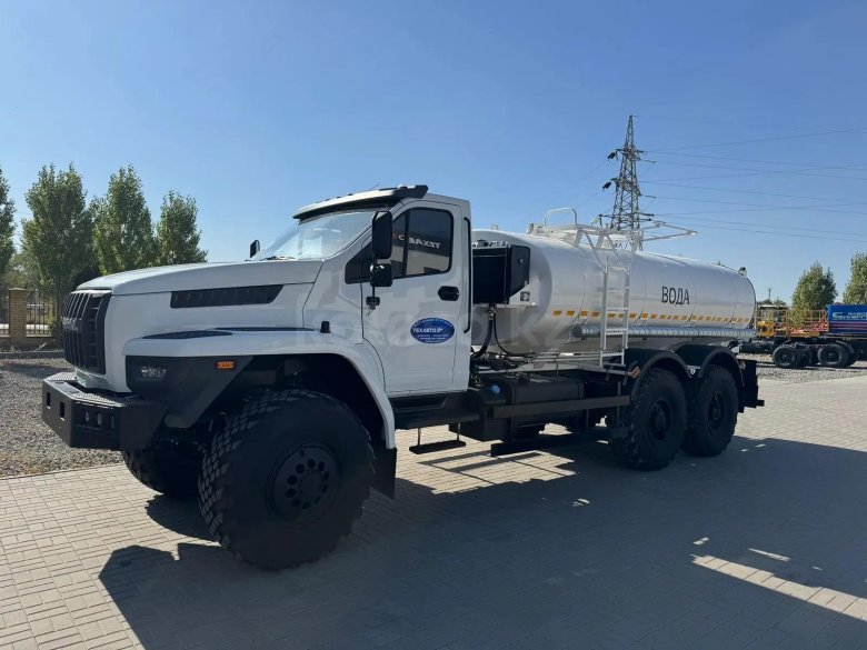 Урал некст водовоз
