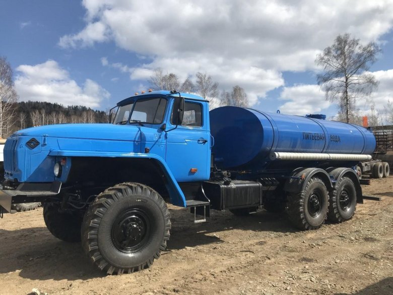 Урал 4320 водовоз