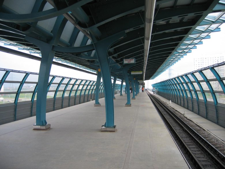 Станция метро бунинская аллея