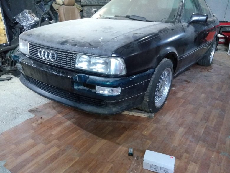 Ауди 90 черная