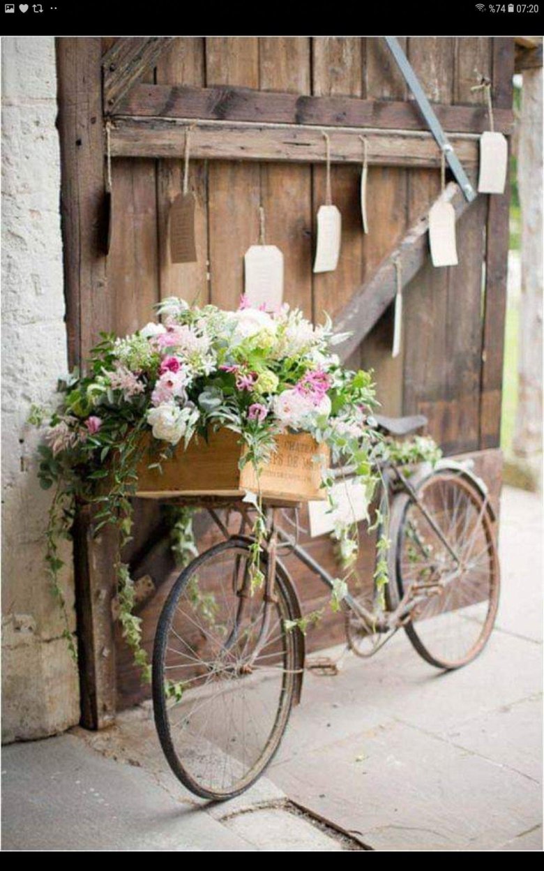 Цветы на велосипеде