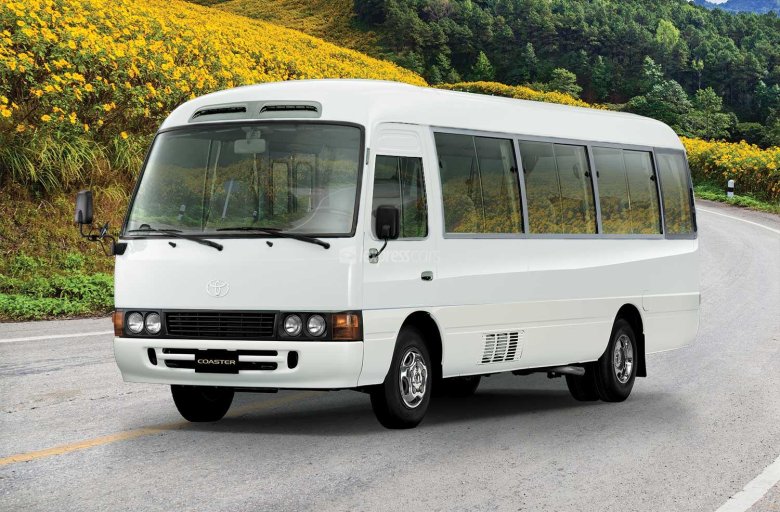 Автобус toyota coaster