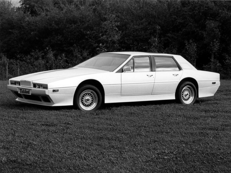 Aston martin lagonda 1983
