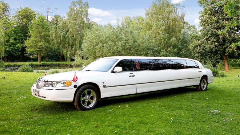 Линкольн таун кар лимузин
