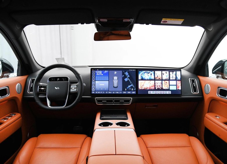 Автомобиль lixiang l7