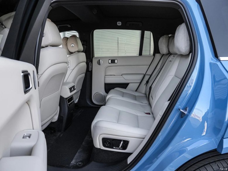 Автомобили внедорожники