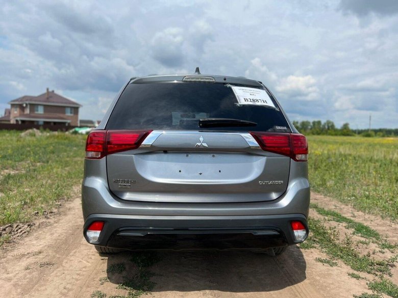 Mitsubishi outlander 2019