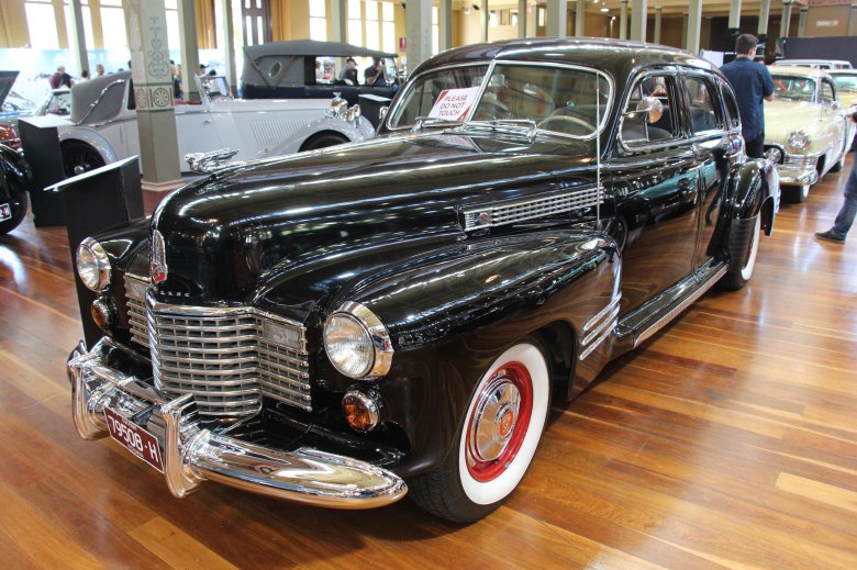 1941 cadillac series 61