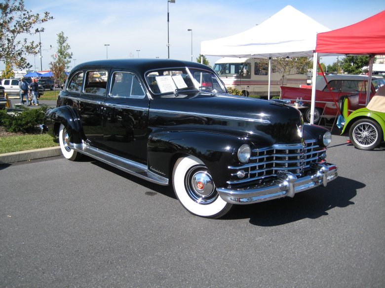 Cadillac fleetwood 75