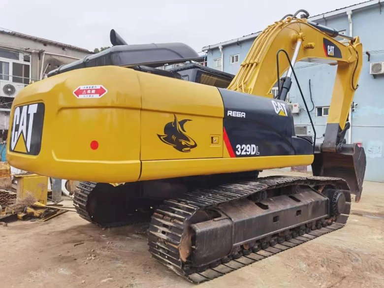 Caterpillar 329