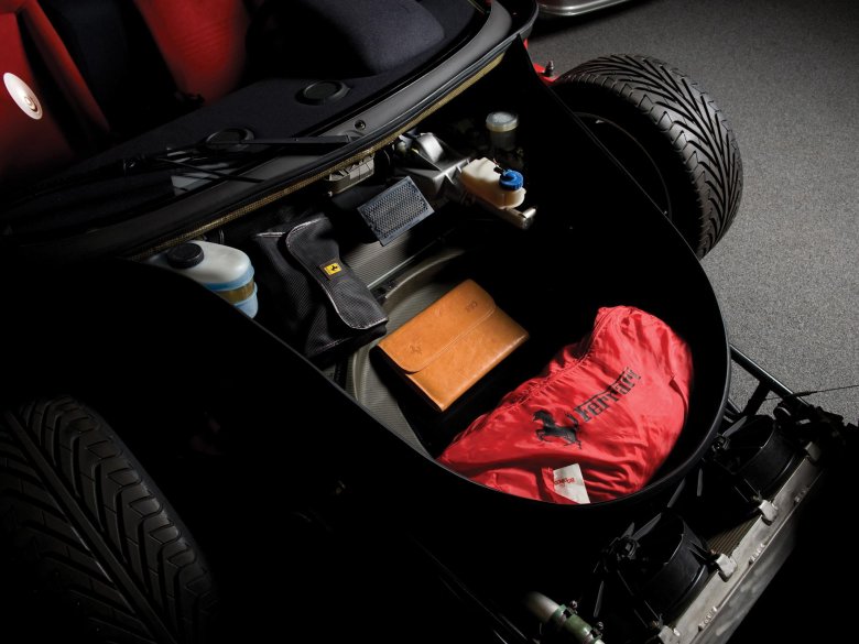 Ferrari f40 багажник