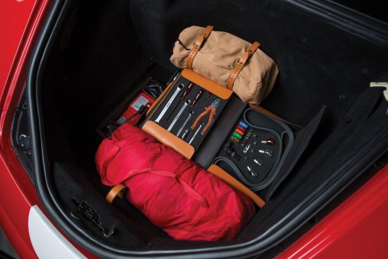 Феррари берлинетта багажник