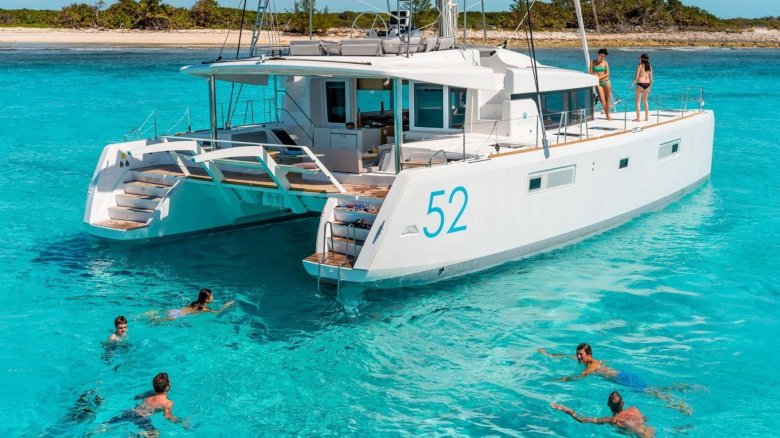 Катамаран лагуна 52