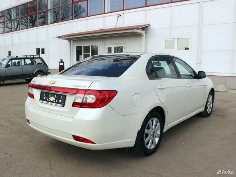 Шевроле эпика 2012 белая