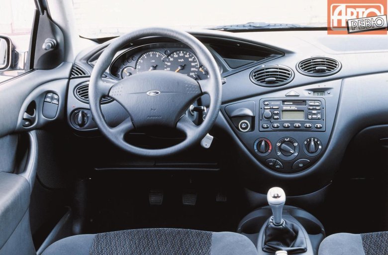 Салон форд фокус 1