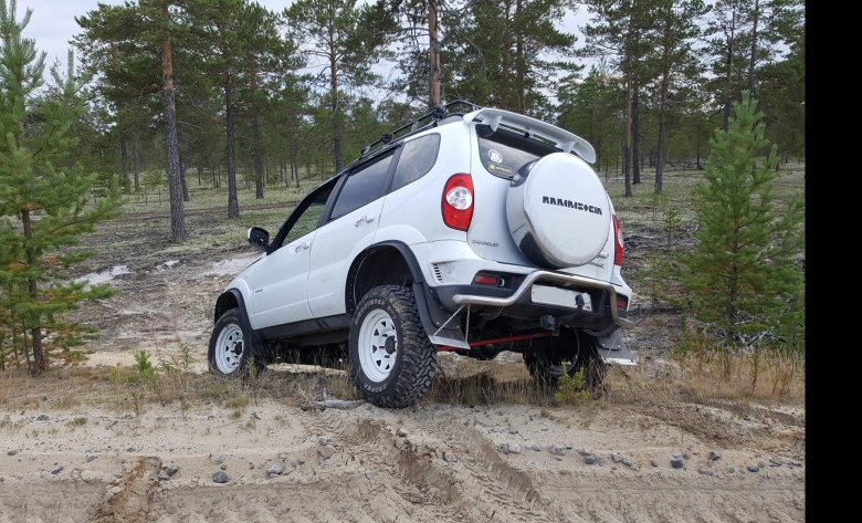 Шевроле нива тревел